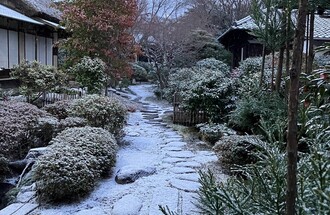 早朝　雪景色